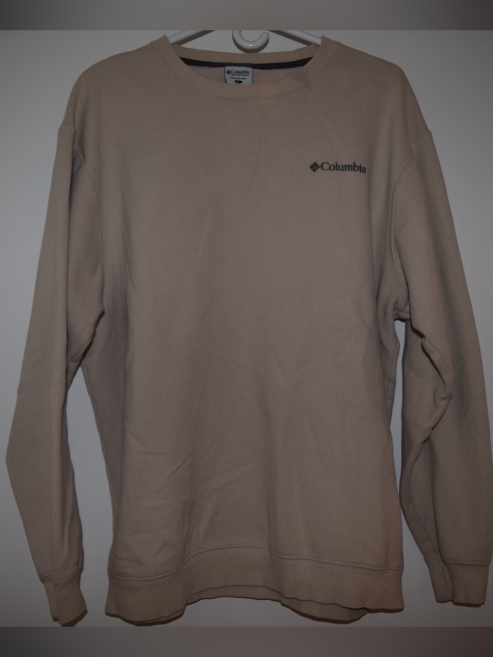 Vintage Columbia Sportswear Men’s L Tan Beige Fleece Crewneck Sweatshirt